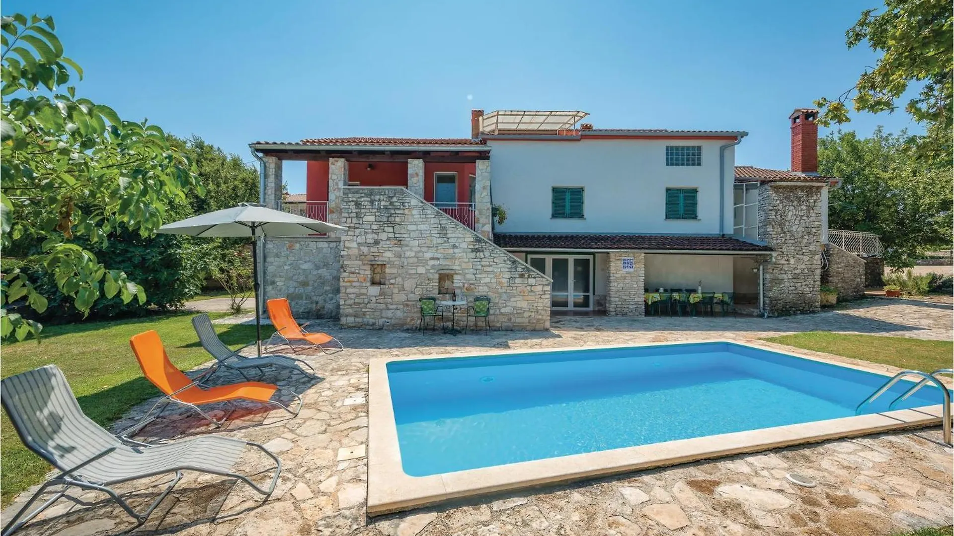 2 Bedroom Pet Friendly Apartment In Rovinj Rovinjsko Selo