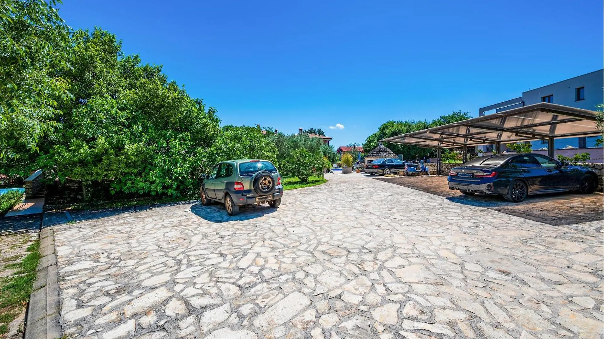2 Bedroom Pet Friendly Apartment In Rovinj Rovinjsko Selo Casa de Férias